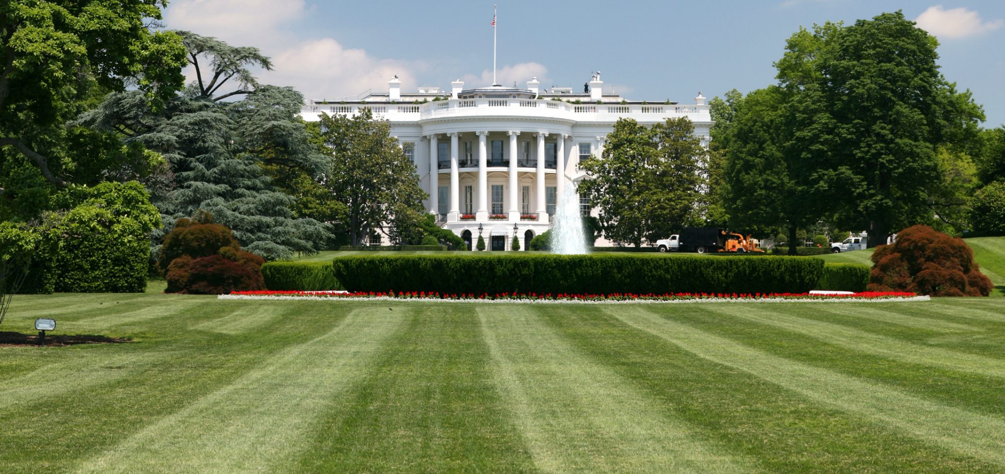 How much does a Zillow Zestimate say the White House is worth? Sure